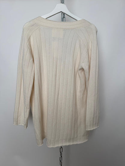 Strickjacke mit Knöpfen