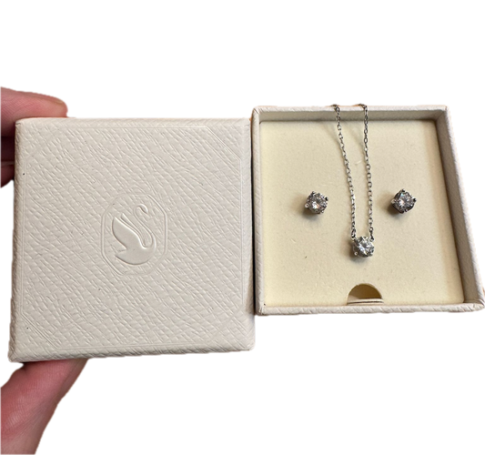 Set - Ohrstecker und Kette