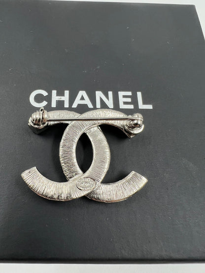 Broche