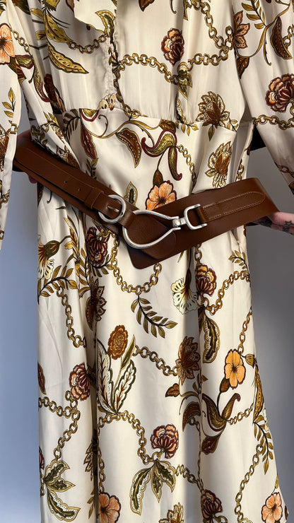 Kleid mit Gürtel
