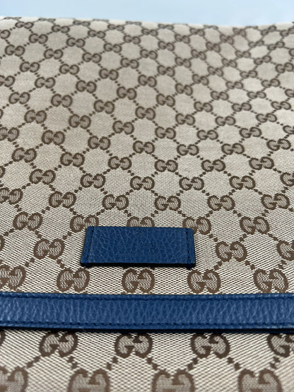 Umhängetasche