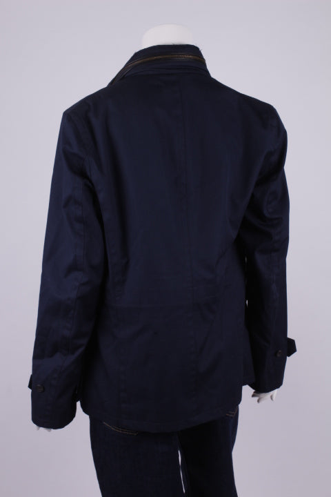 Jacke mit aufgesetzten Taschen