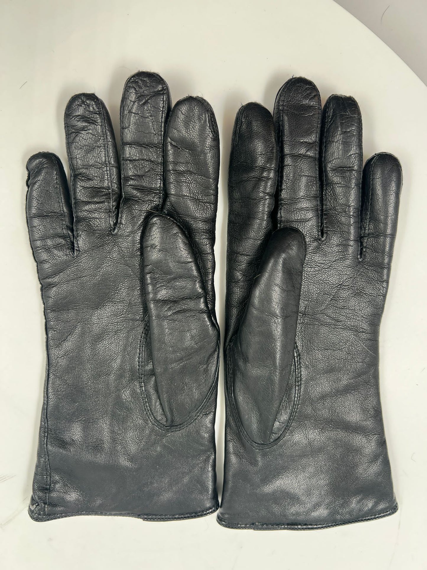 Handschuhe mit Sternen