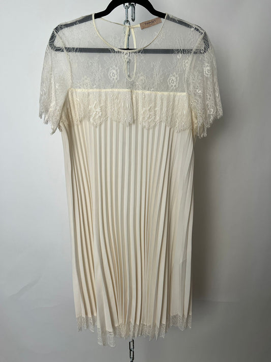 Kleid mit Spitze