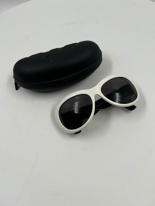 Sonnenbrille