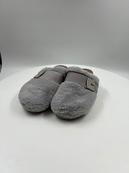 Slippers mit Kunstfell