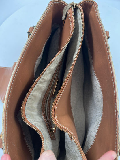 Tasche und Portemonnaie