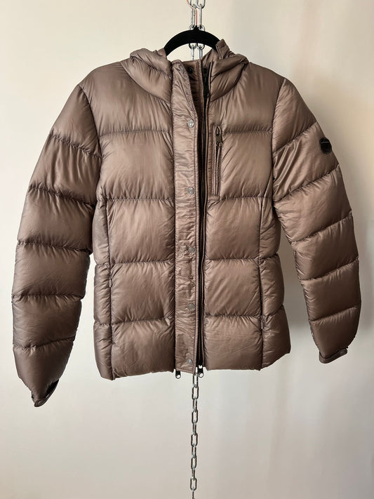 Daunenjacke mit Kapuze