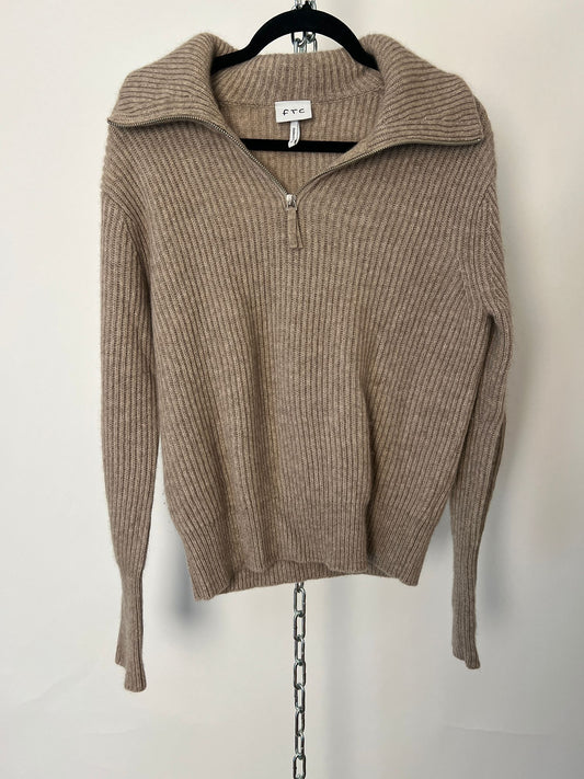 Rollkragenpulli mit RV