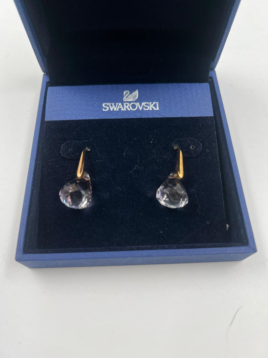 Ohrringe mit Tropfen