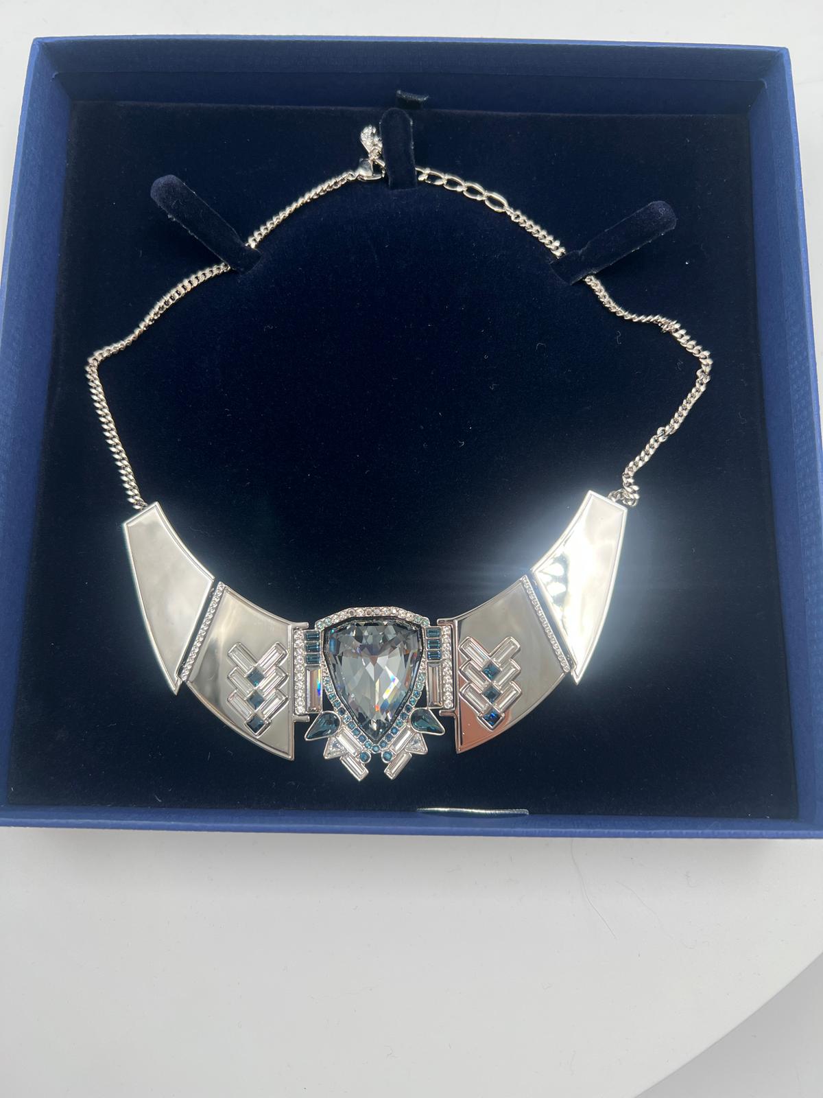 Schmuckset Ohrringe und Kette