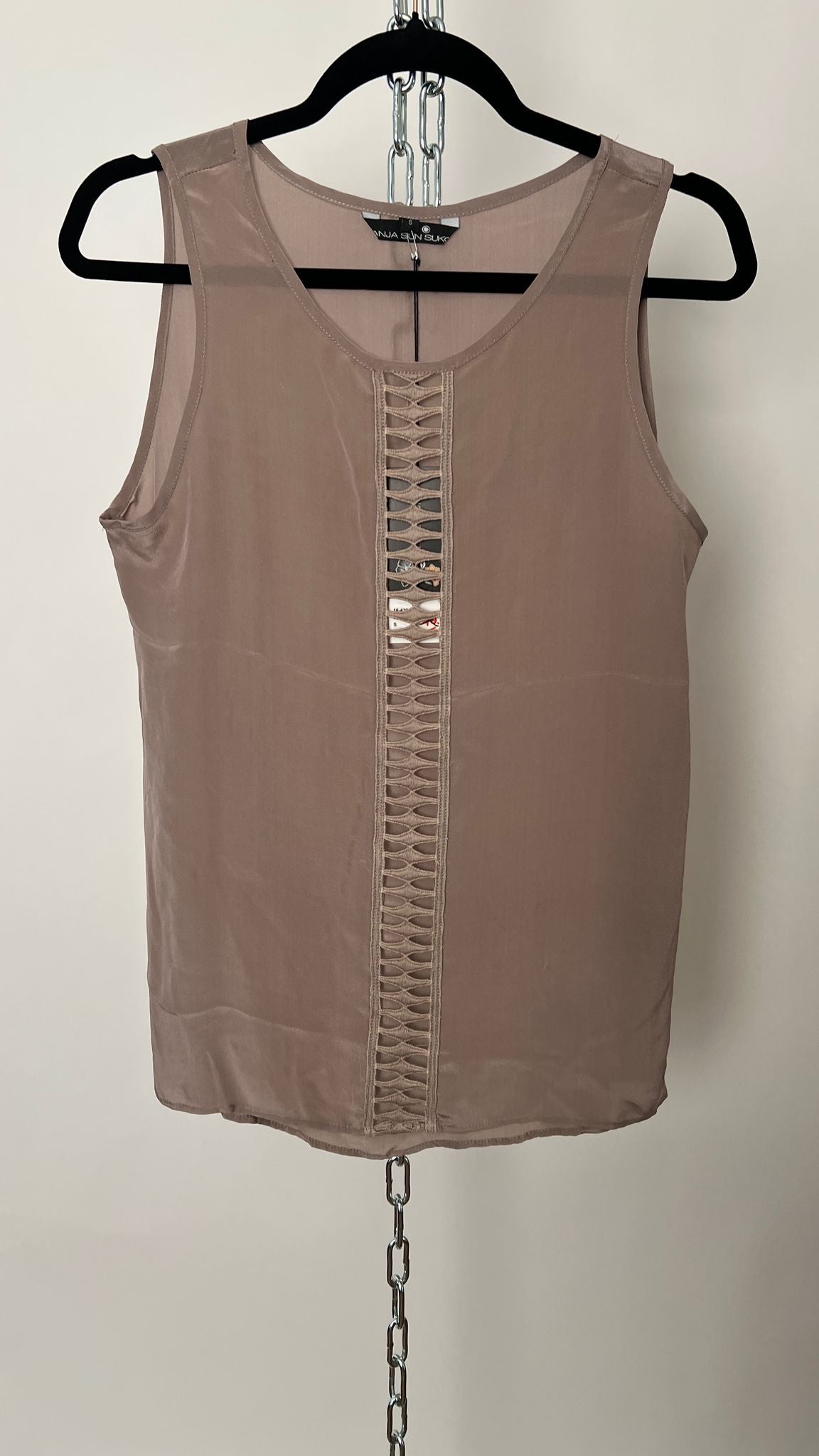 Top ärmellos mit cut-outs