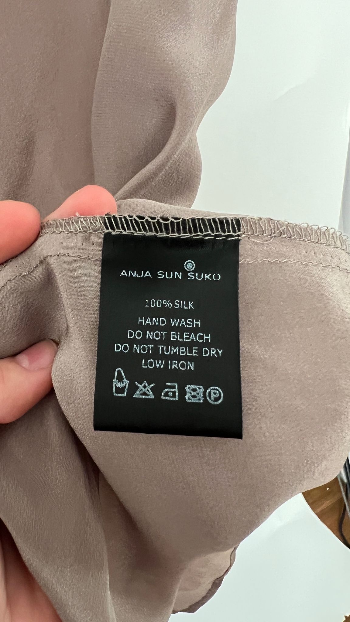 Top ärmellos mit cut-outs