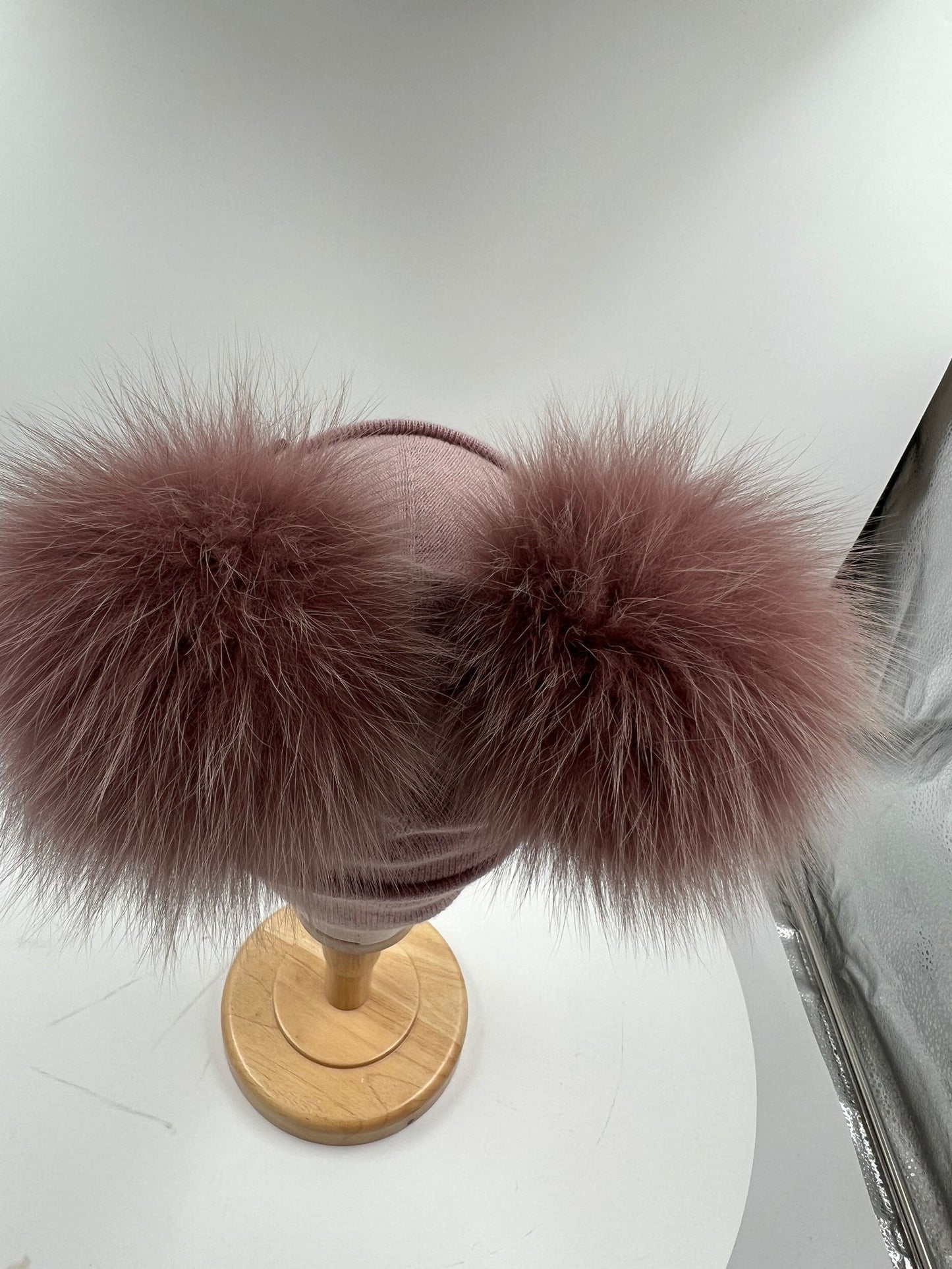 Mütze mit 2 Fellbommeln