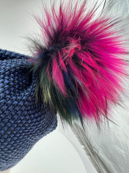 Mütze mit Fellbommel
