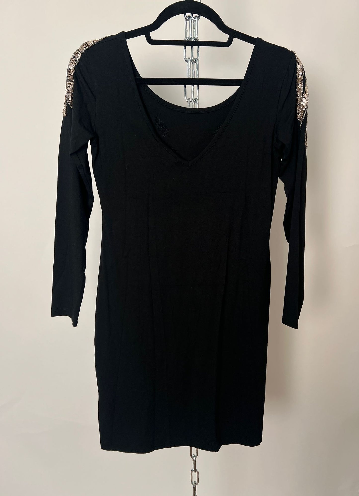 Kleid langarm mit Pailletten-Dékoltée