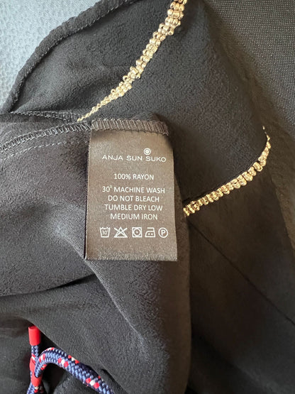 Neckholder-Kleid mit Paillettenkragen