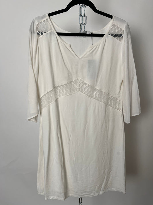 Kleid mit Cut-Outs und 3/4-Ärmel