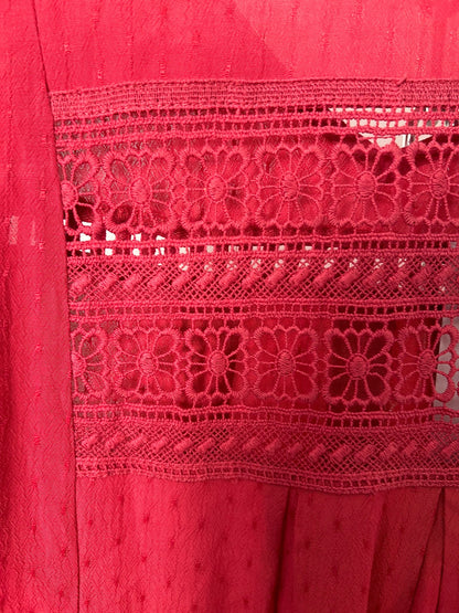 Kleid mit Spitzen-Ärmel