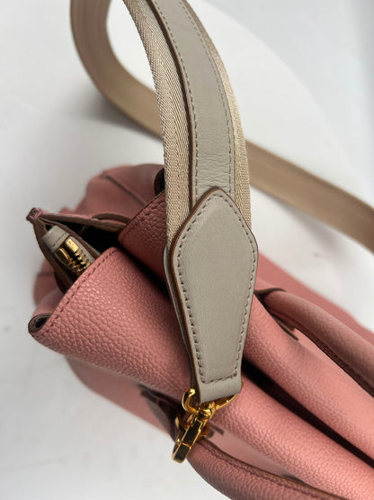 Tasche mit extra Schulterriemen