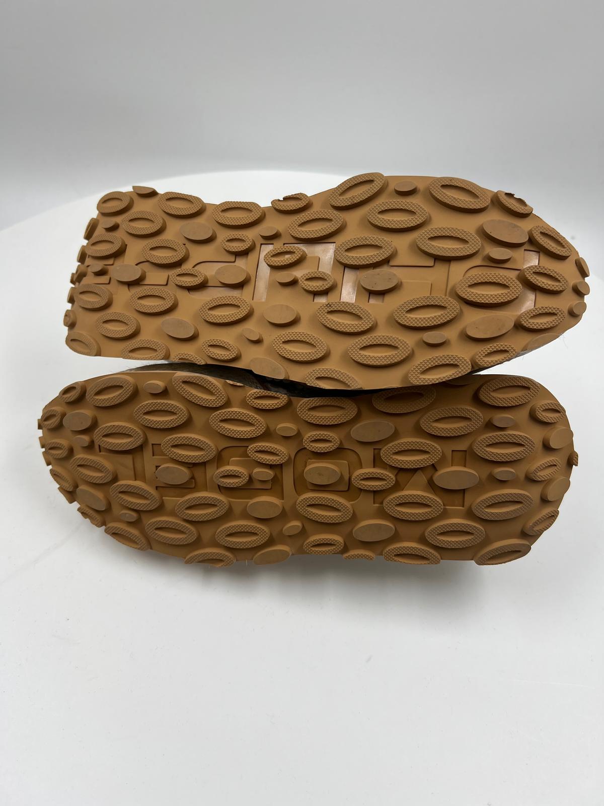Sneakers mit Pailletten