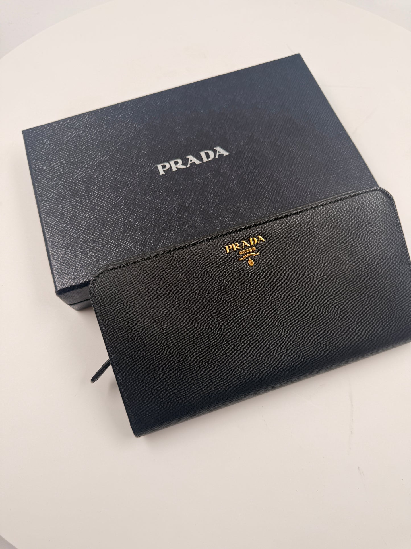 Prada Saffiano Travel Portmonnnaie