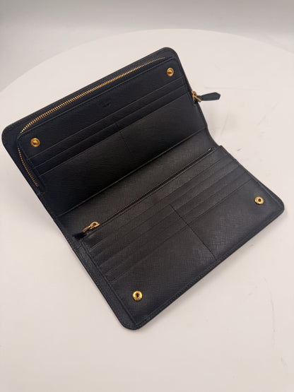 Prada Saffiano Travel Portmonnnaie