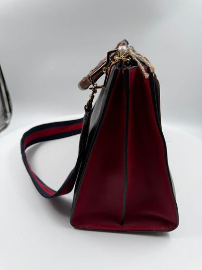Handtasche