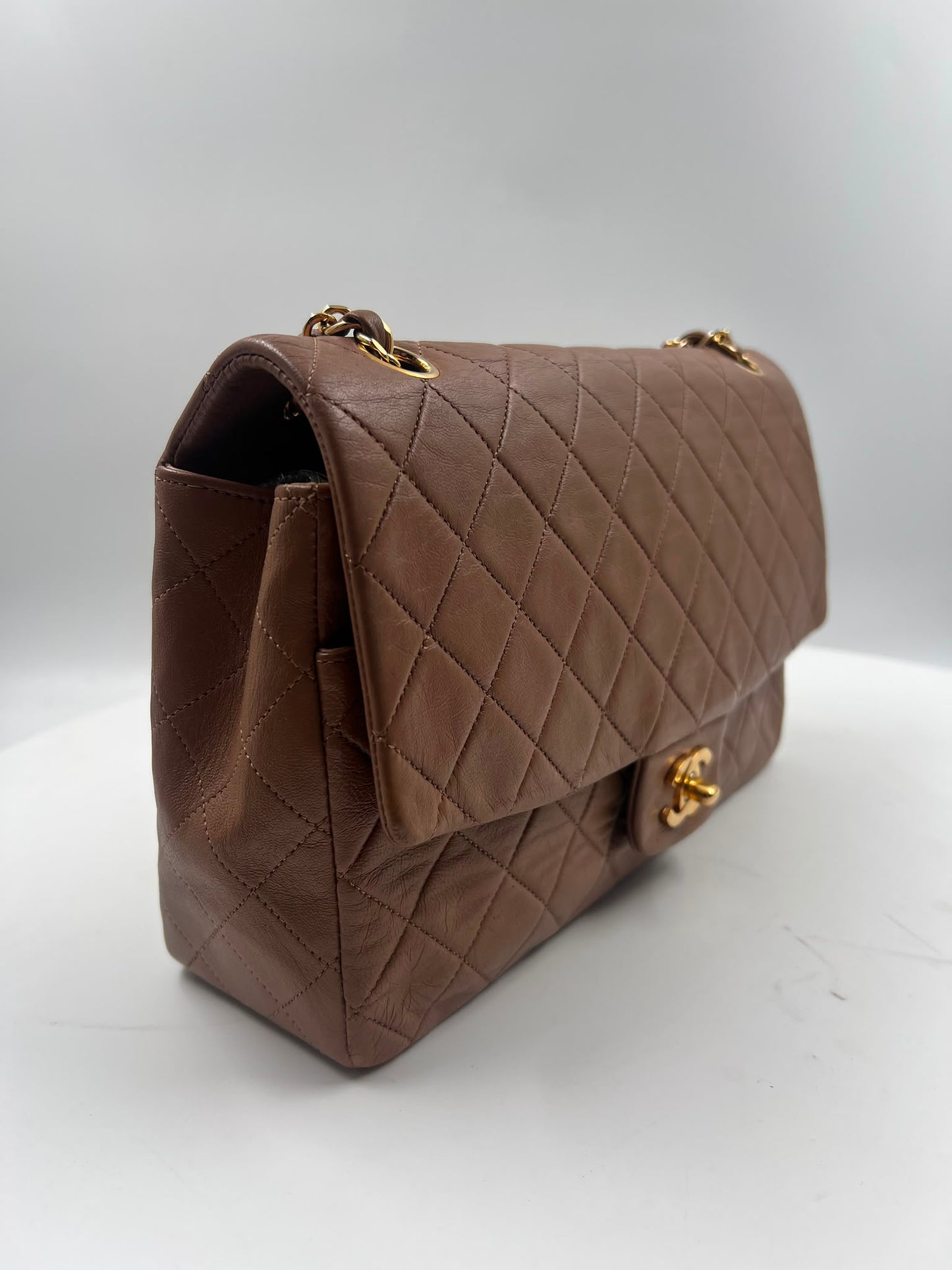 Chanel Classic Single Flap Bag Medium beige (1988-1991)