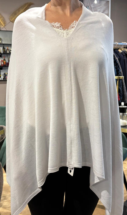 Leichter Poncho