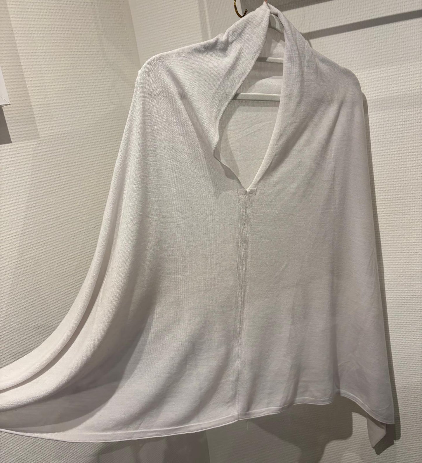 Leichter Poncho