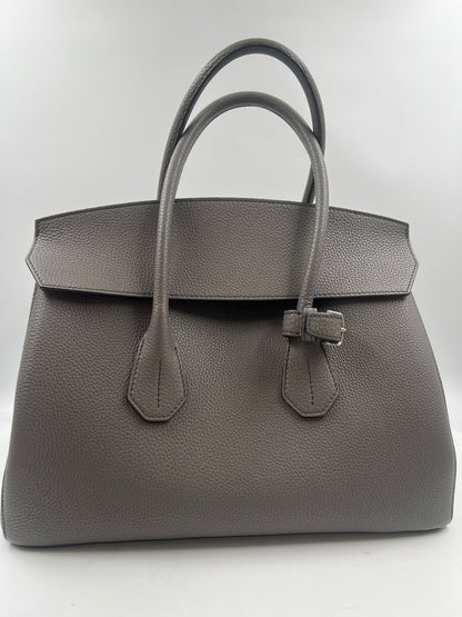 Handtasche