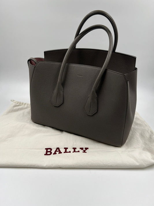 Handtasche