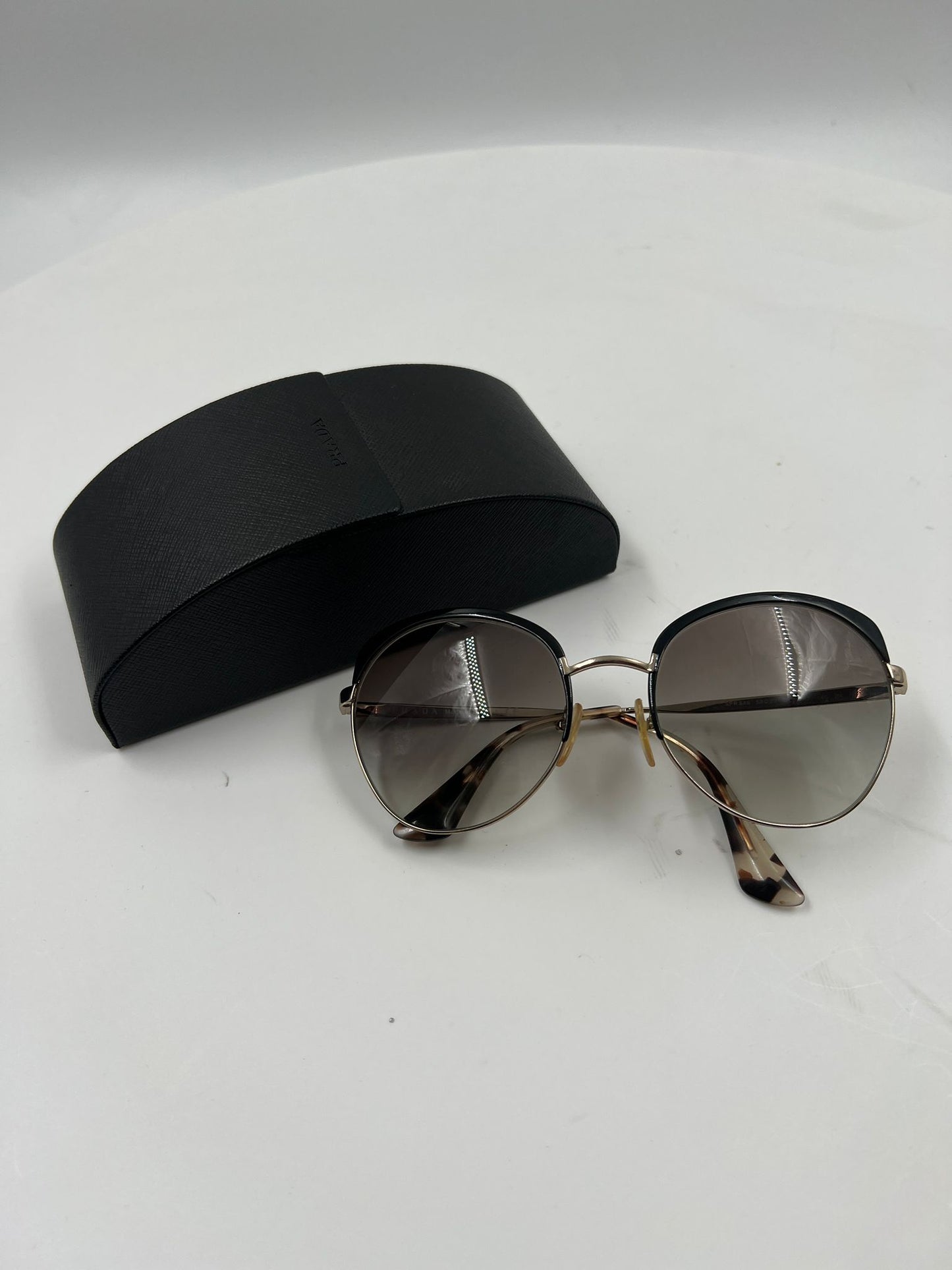 Sonnenbrille