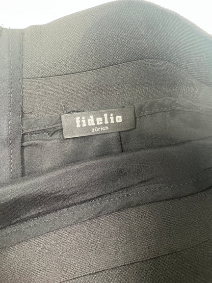 Rock, Fidelio, schwarz