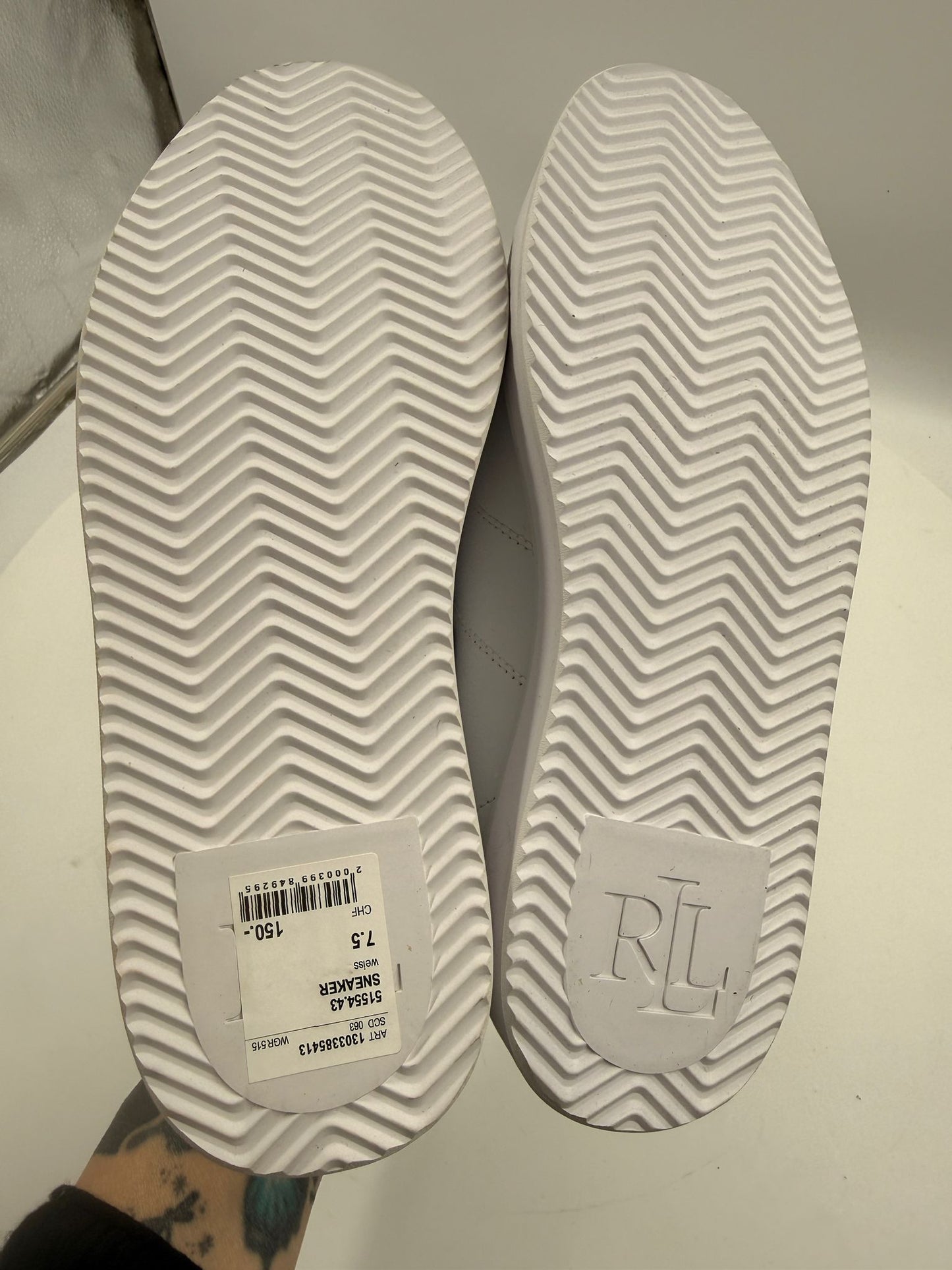 Sneakers / Herstellergrösse 7.5