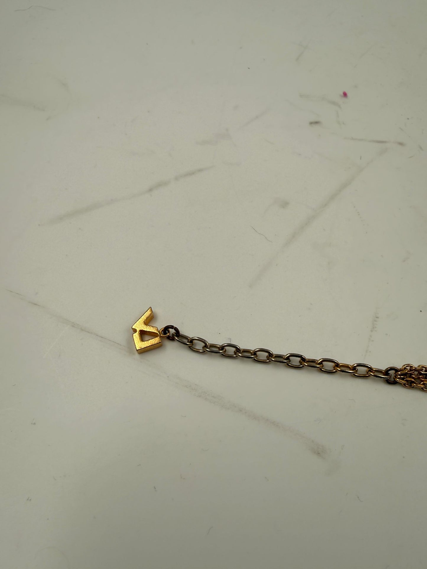 Armbandkette mit Charms