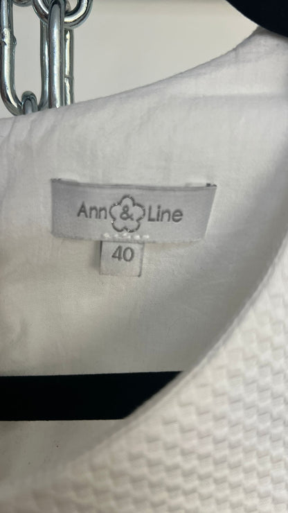 Ann Line Top