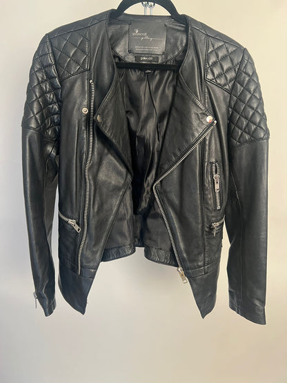 Stylische Lederjacke