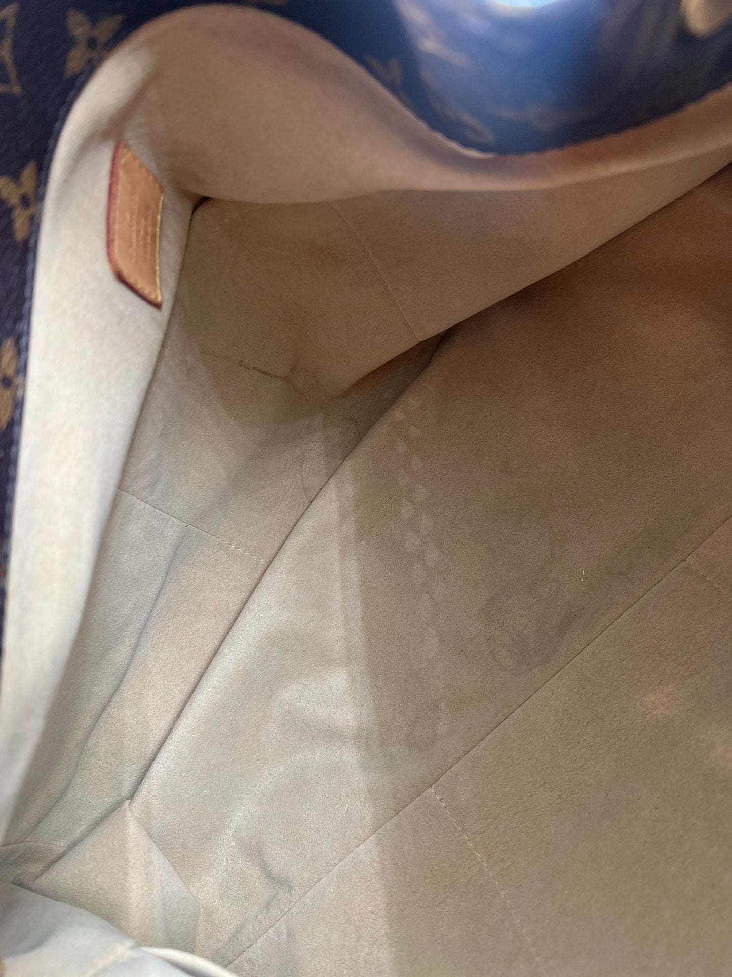 Louis Vuitton Artsi Tasche