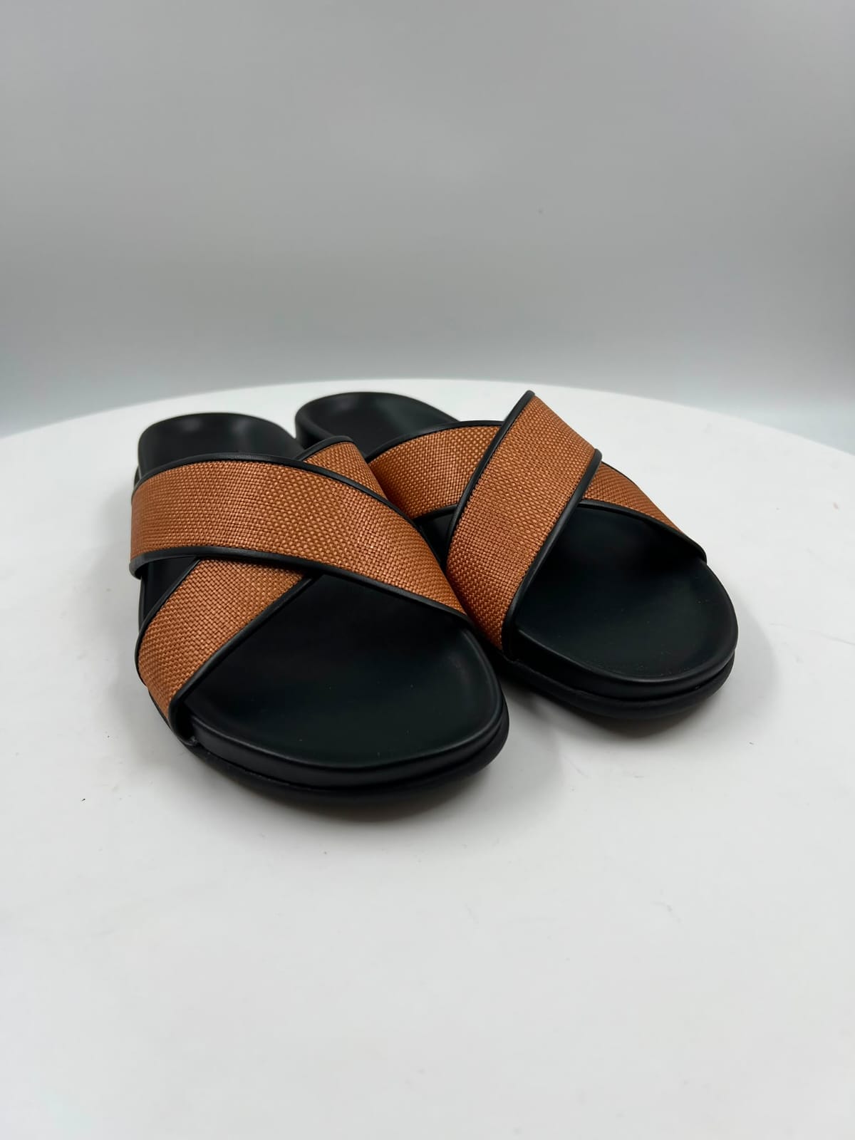 Sandalen, Ancient Greek, Cognac