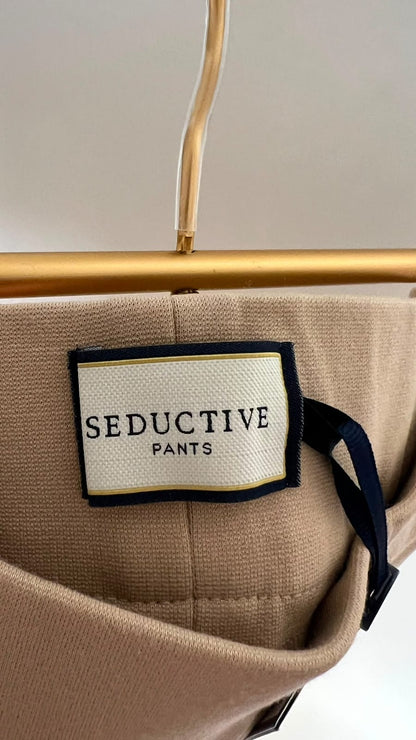 Hose, Seductive, cashew
