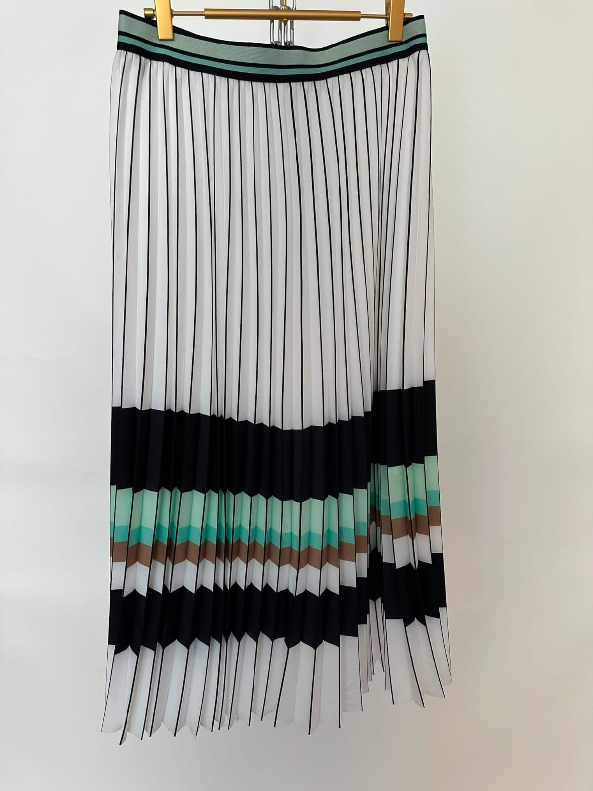 Plisseerock, Marc Cain, bunt