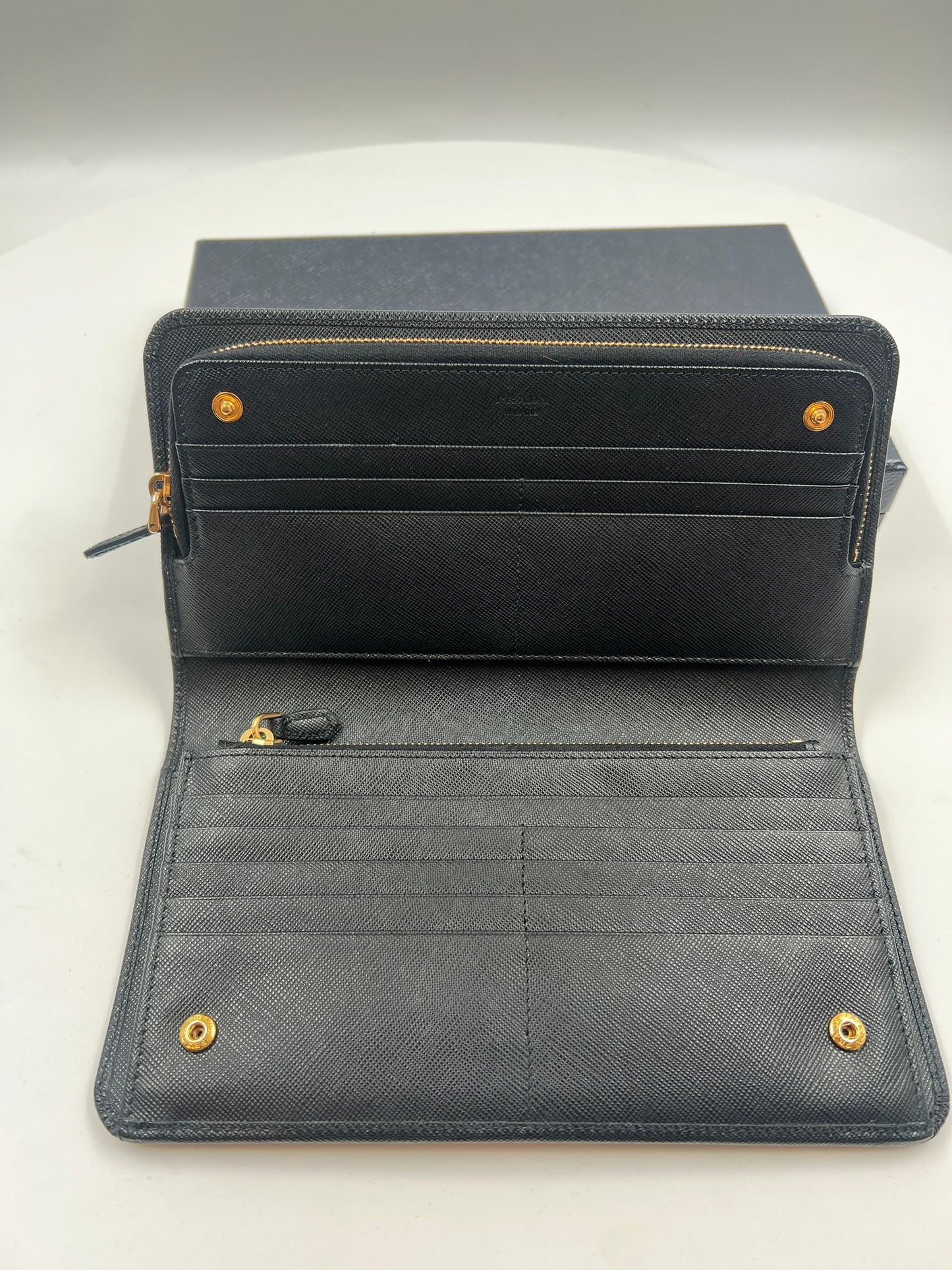 Prada Saffiano Travel Portmonnnaie