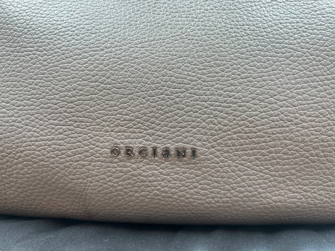 Schultertasche